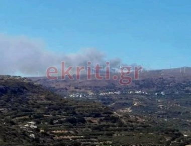 Σε πύρινο κλοιό η Κρήτη - Πάνω από 2.000 στρέμματα κάηκαν στα Αχλάδια